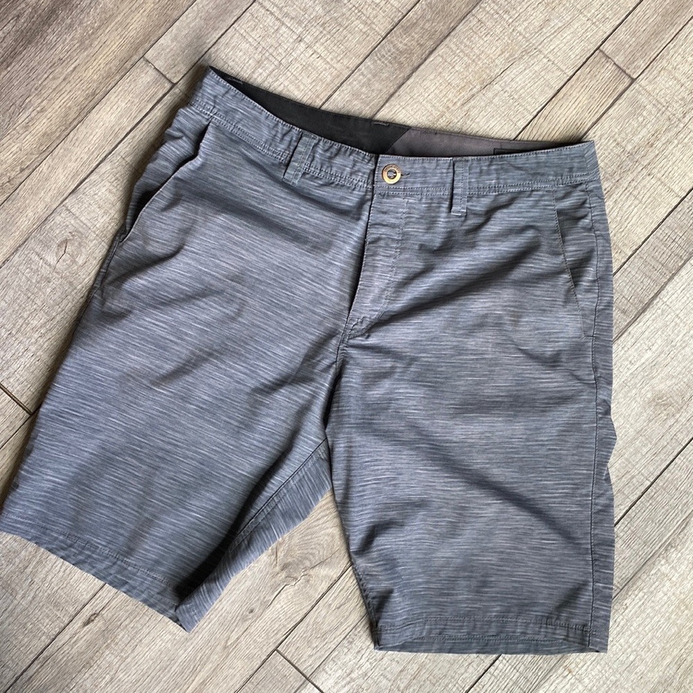 Volcom Men's Gray Shorts